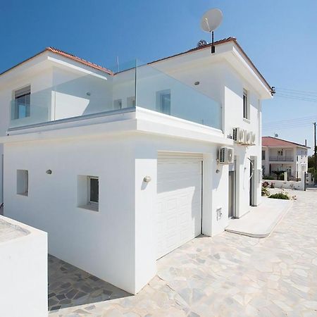 Villa Protara Chrysos - Beautiful 5 Bedroom Protaras Villa - Walking Distance To Fig Tree Bay Dış mekan fotoğraf